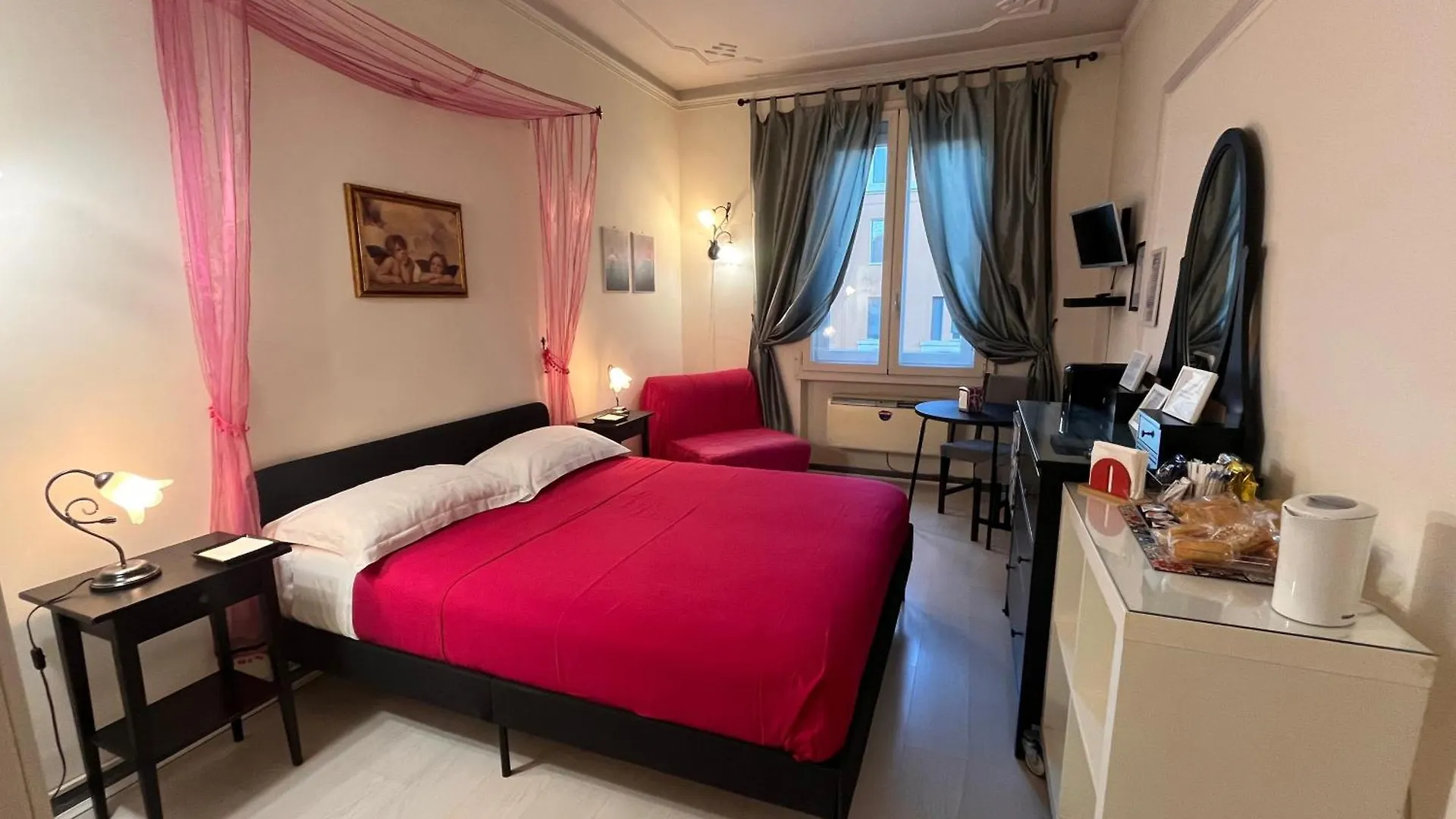 B&B Dolcevirginia Rzym 3*,